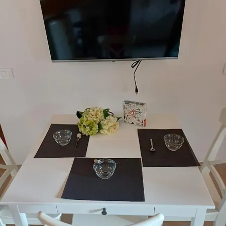La Piccola Via Delle Rose Appartement Faggeto Lario
