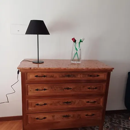 La Piccola Via Delle Rose *