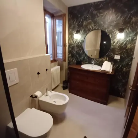 La Piccola Via Delle Rose *