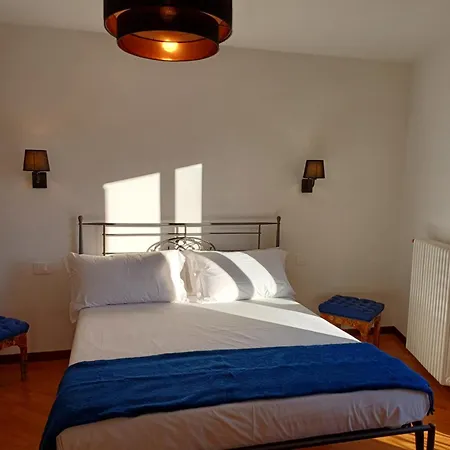 Lägenhet La Piccola Via Delle Rose Faggeto Lario