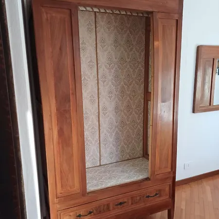 La Piccola Via Delle Rose 파게토 라리오