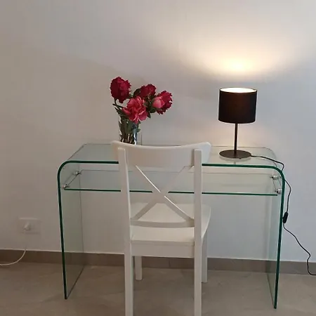 La Piccola Via Delle Rose * Faggeto Lario