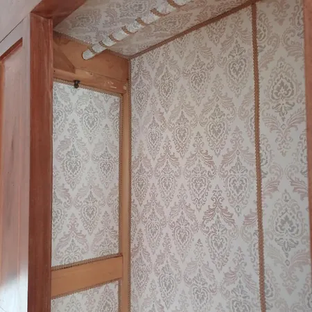 La Piccola Via Delle Rose 아파트 파게토 라리오