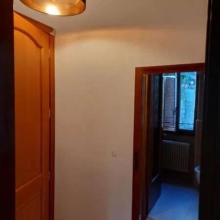 La Piccola Via Delle Rose 파게토 라리오