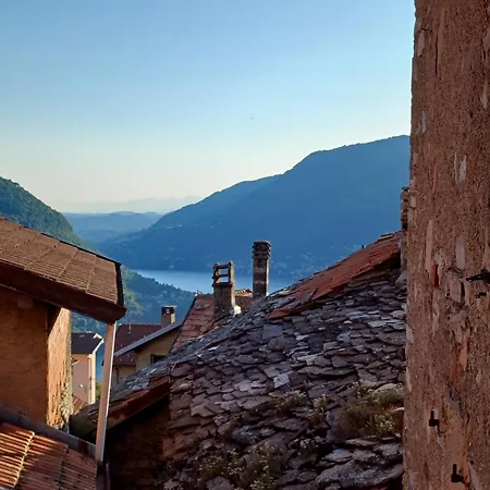 La Piccola Via Delle Rose *