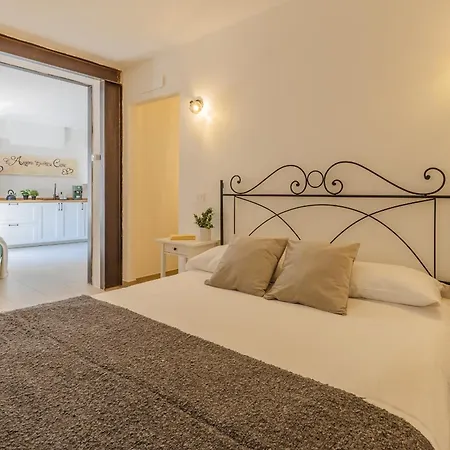 La Piccola Via Delle Rose Appartement *