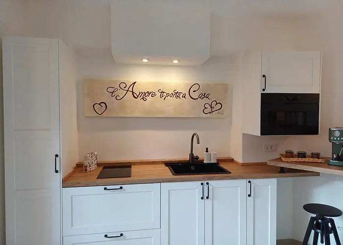 La Piccola Via Delle Rose