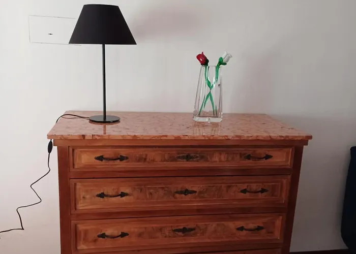 La Piccola Via Delle Rose *