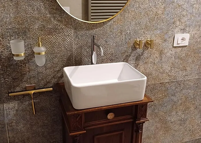 La Piccola Via Delle Rose * Faggeto Lario