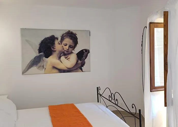 La Piccola Via Delle Rose