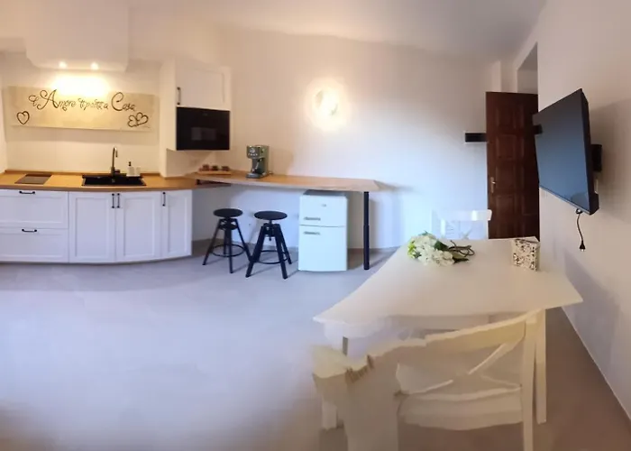 La Piccola Via Delle Rose *