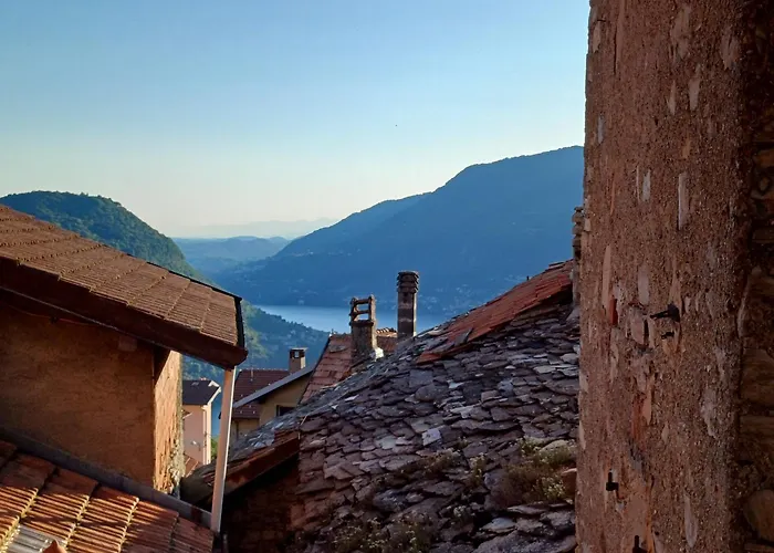 La Piccola Via Delle Rose *